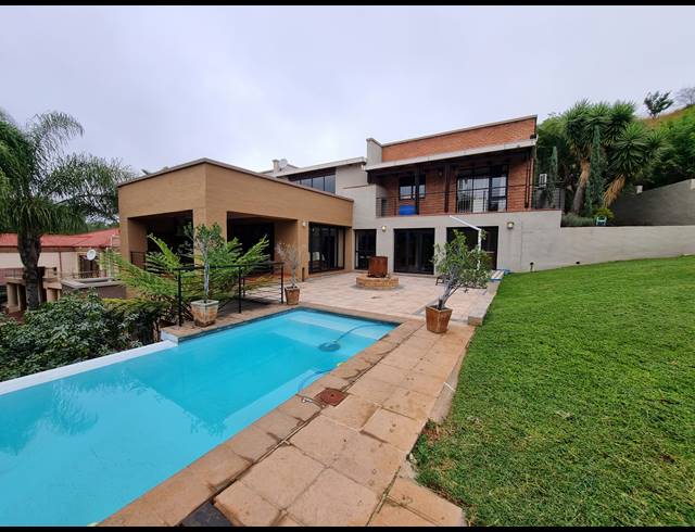 3 BEDROOM HOUSE FOR SALE IN SAFARI GARDENS